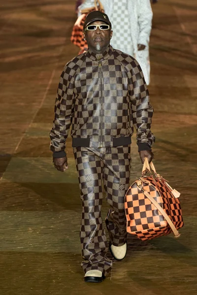 Look 37